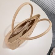 ⁦Chanel Vintagep Hilton Bag Tote  Shoulder Bag Handbag⁩ - الصورة ⁦8⁩