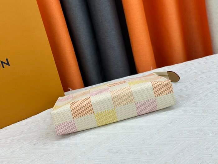 ⁦Louis Vuitton Toiletry Bag M40446 M61692 M47542 Shoulder Bag Handbag⁩ - الصورة ⁦5⁩