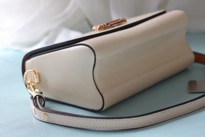 Louis Vuitton LV Twist Shoulder Crossbody Handbag M22236 - Image 7