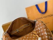 ⁦Louis Vuitton 40 Speedy Shoulder Bag Handbag⁩ - الصورة ⁦9⁩