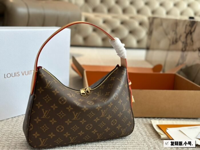 ⁦Louis Vuitton Slouchy MM Shoulder Bag Handbag⁩ - الصورة ⁦6⁩