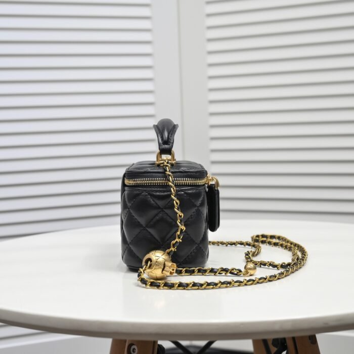 Chanel Golden·Ball Cosmetics Box Makeup  Bag  Shoulder Bag Handbag - Image 2