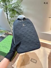 Gucci Cross Body Bag - Image 7