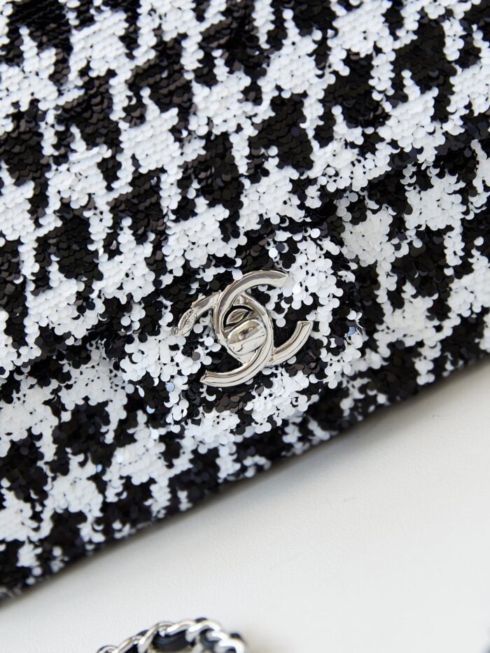 Chanel 10A Handbag Shoulder Bag Top Mirror Quality Version CHANEL CF AS4297 - Image 2