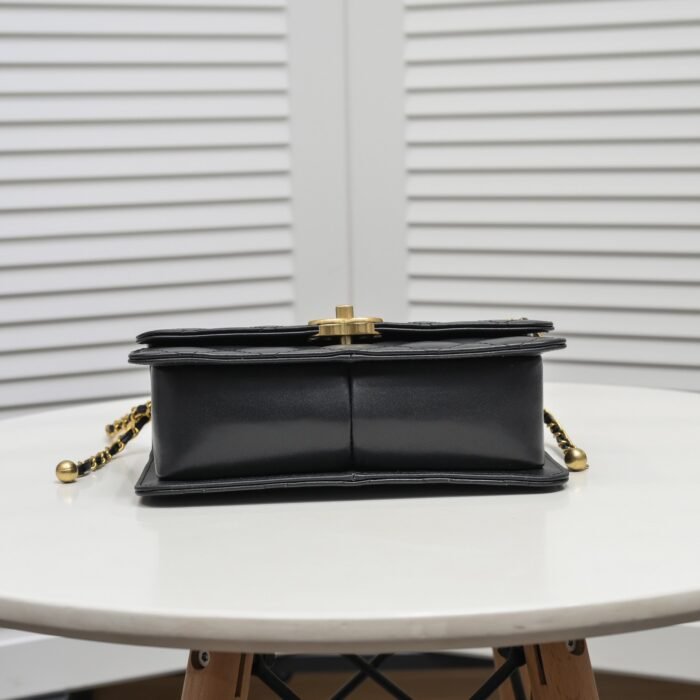 ⁦Chanel WOC Double Gold Ball Chain Shoulder Bag Handbag⁩ - الصورة ⁦4⁩