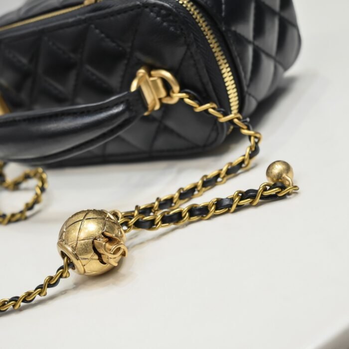 Chanel Golden·Ball Cosmetics Box Makeup  Bag  Shoulder Bag Handbag - Image 7