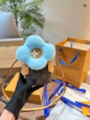 ⁦Louis Vuitton Vivienne Shoulder Bag Handbag⁩ - الصورة ⁦9⁩