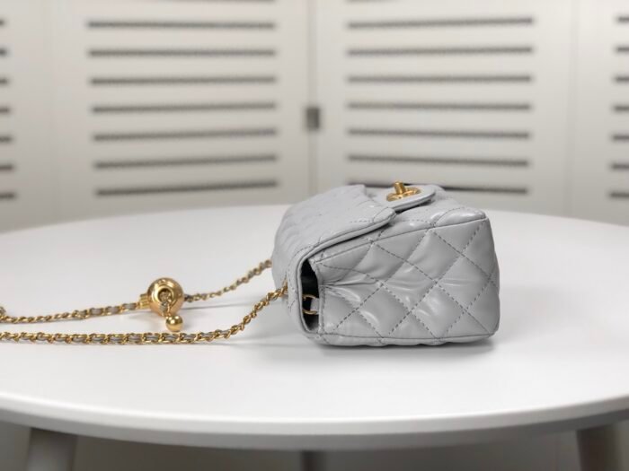 ⁦Chanel Cross Body Metal Ball Chain Shoulder Bag Handbag⁩ - الصورة ⁦2⁩