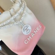 Chanel Patent Gradient Calfskin Mini Crossbody Shoulder Bag - Image 10