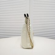 ⁦Chanel 22 Bag Pearl Bag Shoulder Bag Handbag⁩ - الصورة ⁦2⁩