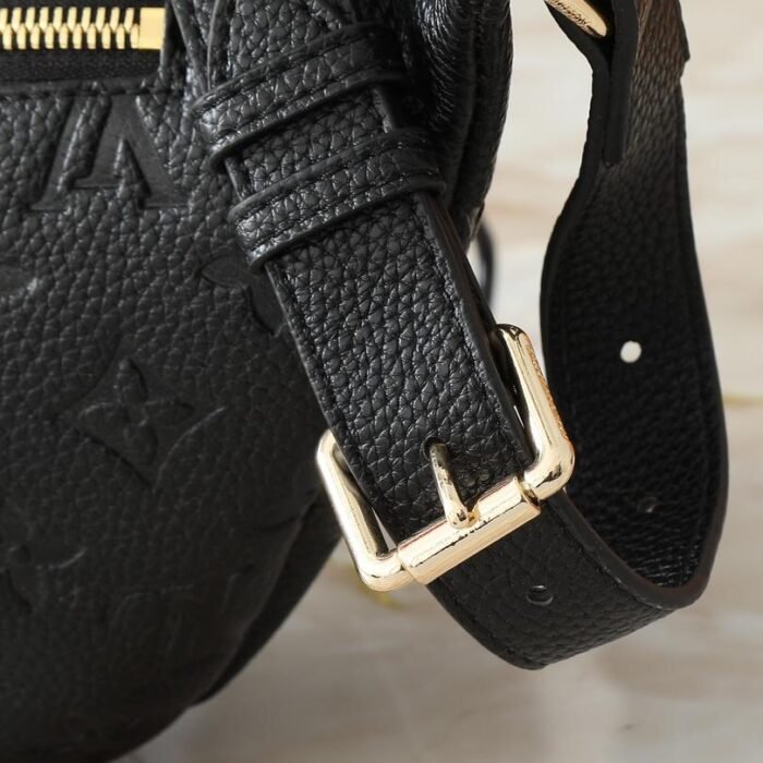 ⁦Louis Vuitton LV BUMBAG M44812 M44836 M43644 Crossbody bags handbags⁩ - الصورة ⁦10⁩