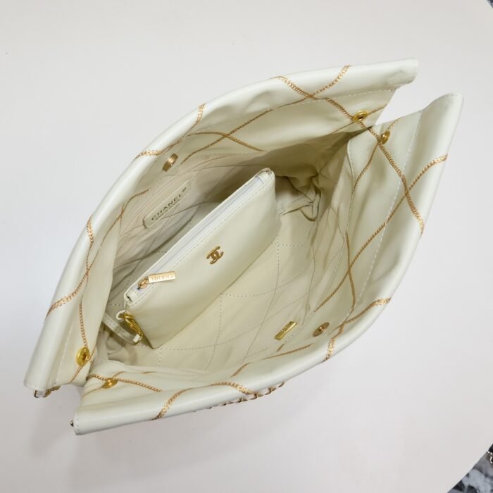 ⁦Chanel 22 Bag Pearl Bag Golden Thread Shoulder Bag Handbag⁩ - الصورة ⁦8⁩
