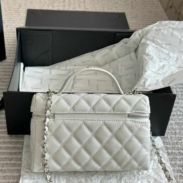 Chanel 25C Shoulder Satchel Handbag - Image 4