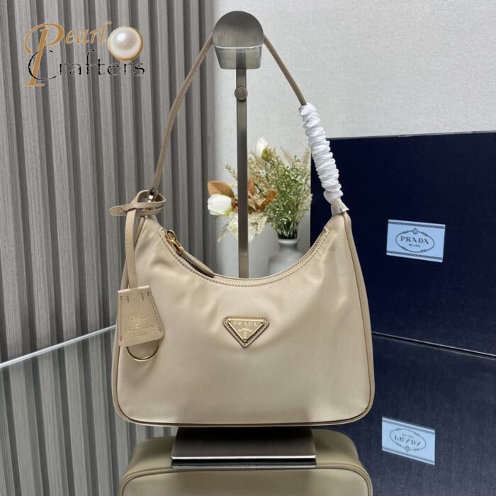 ⁦Prada e-Edition 2000 Hobo Handbag Nylon Shoulder Bag 10A⁩ - الصورة ⁦7⁩