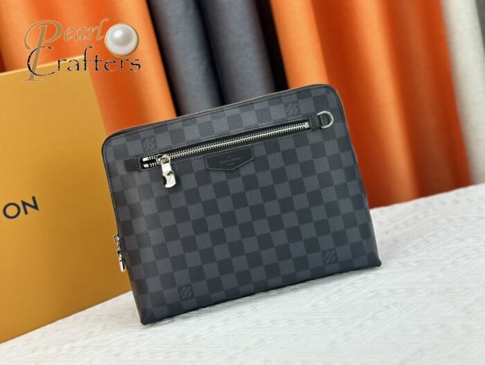 ⁦Louis Vuitton Pochette Jour Monogram Eclipse M82080 Clutch Bag Handbag⁩ - الصورة ⁦1⁩