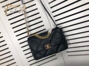 ⁦Chanel Lambskin Quilted Medium19 Flap Shoulder Bag Handbag⁩ - الصورة ⁦8⁩