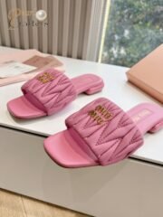 ⁦Miu Miu Slipper Sandals Low Heel Shoes⁩ - الصورة ⁦7⁩