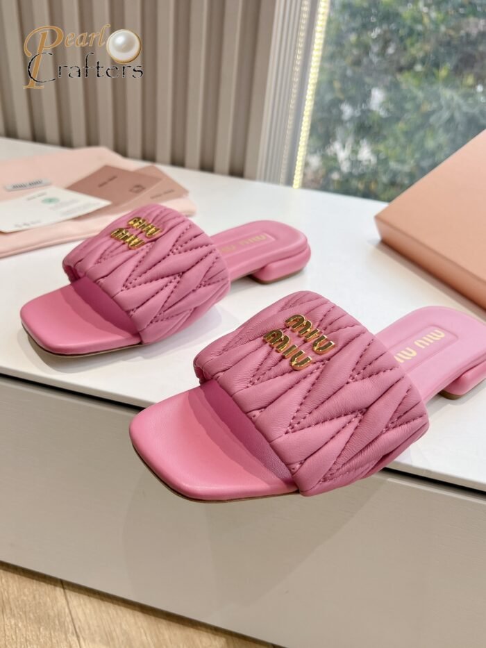 ⁦Miu Miu Slipper Sandals Low Heel Shoes⁩ - الصورة ⁦7⁩