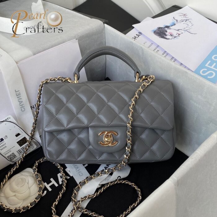 ⁦Chanle Lambskin Mini Top Handle CF Shoulder Bag⁩ - الصورة ⁦4⁩
