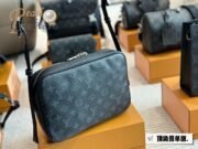 Louis Vuitton OUTDOOR Messenger Shoulder Bag Handbag - Image 6
