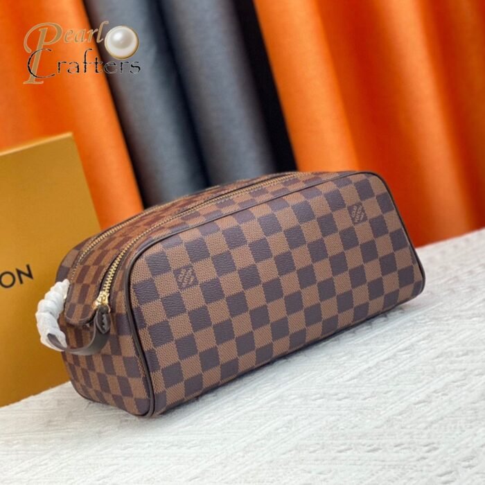 Louis Vuitton LV Cosmetic Dopp Kit Bag M44494 - Image 4