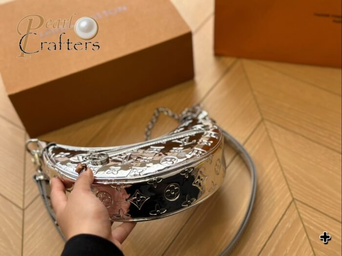 Louis Vuitton Loop Shoulder Bag Handbag - Image 8