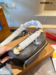 ⁦Louis Vuitton RUSH Shoulder Bag Handbag⁩ - الصورة ⁦8⁩