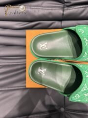 ⁦Louis Vuitton LV Slipper Sandals Shoes⁩ - الصورة ⁦8⁩