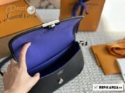 ⁦Louis Vuitton Buci Shoulder Bag Handbag⁩ - الصورة ⁦8⁩