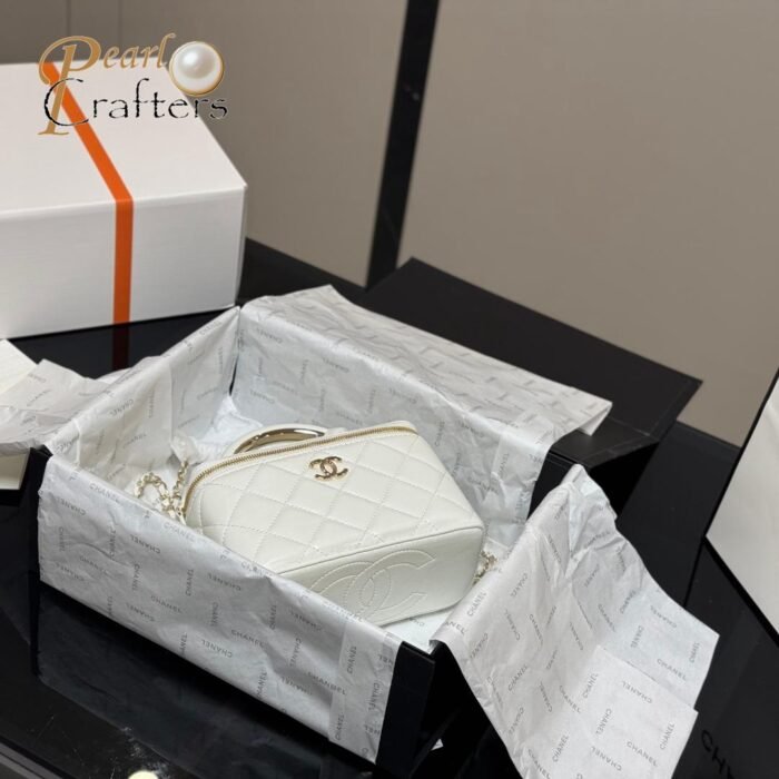Chanel Square Box with Mirror Cosmetic Case Shoulder Satchel Handbag - Image 10
