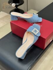 ⁦Roger Vivier Slipper Sandals Heels Shoes⁩ - الصورة ⁦2⁩