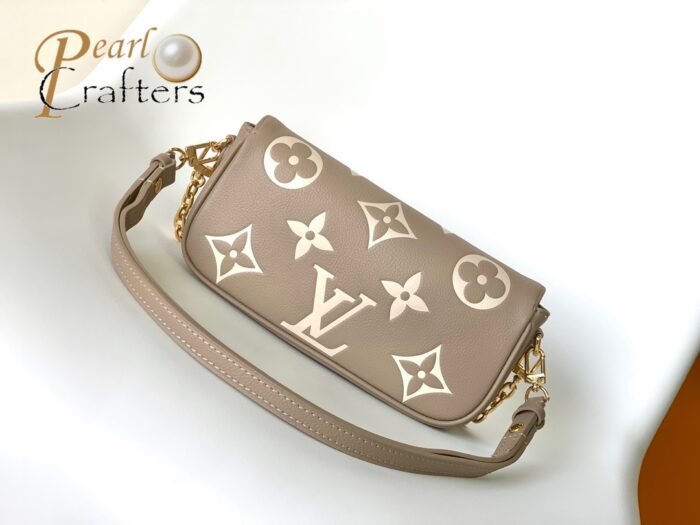 ⁦Louis Vuitton 10A Handbag Shoulder Bag Top Mirror Quality Version Wallet on Chain Ivy M82211⁩ - الصورة ⁦3⁩