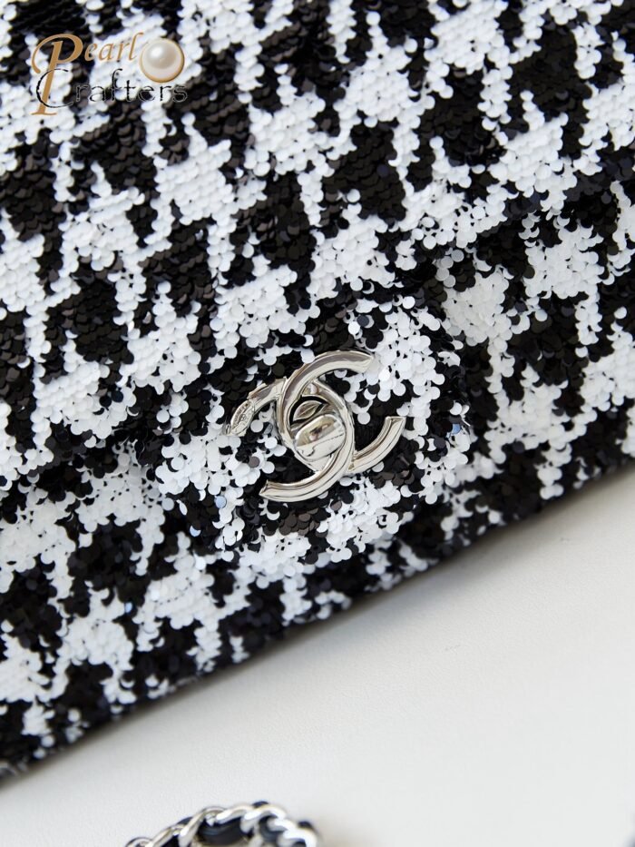 ⁦Chanel 10A Handbag Shoulder Bag Top Mirror Quality Version CHANEL CF AS4297⁩ - الصورة ⁦2⁩