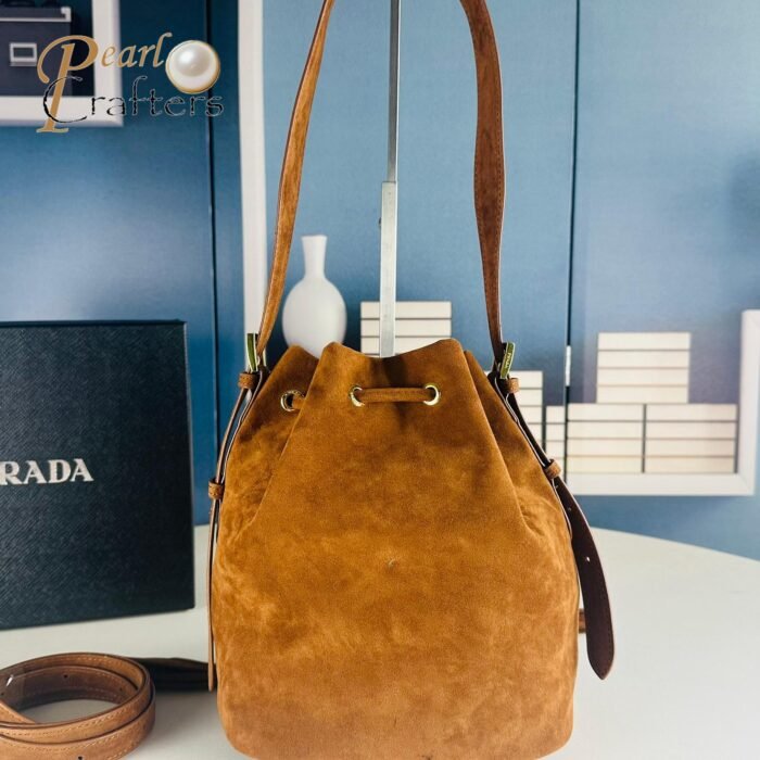 ⁦Prada Bucket Bag Shoulder Bag⁩ - الصورة ⁦4⁩