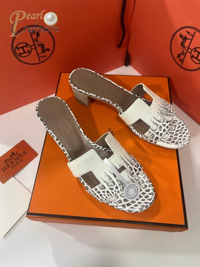 ⁦Hermes Crocodile Print Series H Sandals Slipper Heels⁩ - الصورة ⁦1⁩