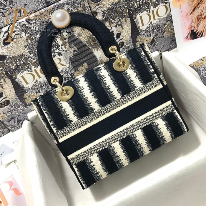 Dior The LADY D-LITE Bag Blue D-Stripes Embroidery M0565ORFQ_M928 - Image 8