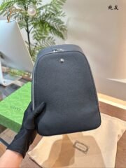 Gucci Cross Body Bag - Image 8