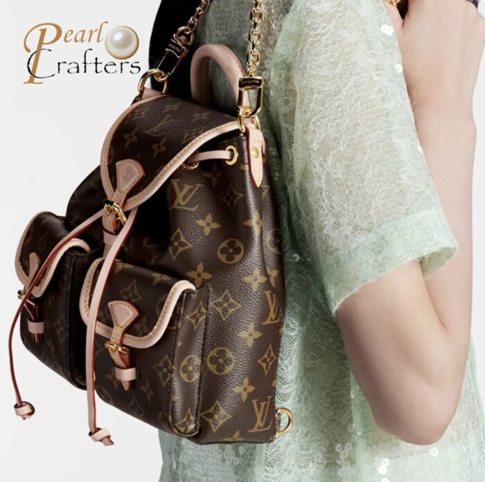 ⁦Louis Vuitton LV Excursion Backpack Bag⁩ - الصورة ⁦2⁩