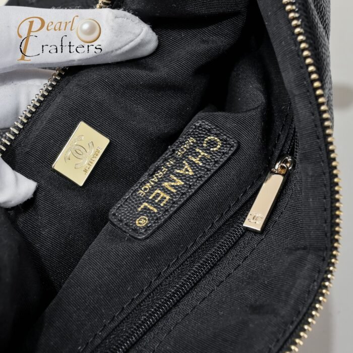 Chanel Hobo Underarm Bag Large Shoulder Bag Handbag - Image 9