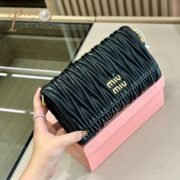 ⁦Miumiu Matelasse Leather Shoulder Bag Crossbody Bag⁩ - الصورة ⁦5⁩