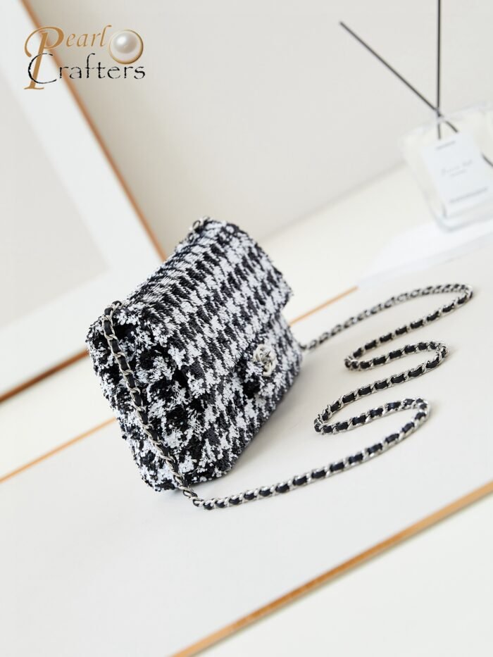 ⁦Chanel 10A Handbag Shoulder Bag Top Mirror Quality Version CHANEL CF AS4297⁩ - الصورة ⁦3⁩