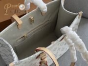 Louis Vuitton LV Onthego Handbag Shoulder Bag Totes - Image 8