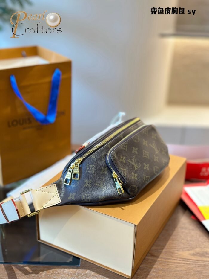 ⁦Louis Vuitton RUSH Shoulder Bag Handbag⁩ - الصورة ⁦2⁩