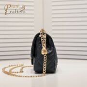 ⁦Chanel 23P Peach Hardware Shoulder Bag Handbag⁩ - الصورة ⁦2⁩