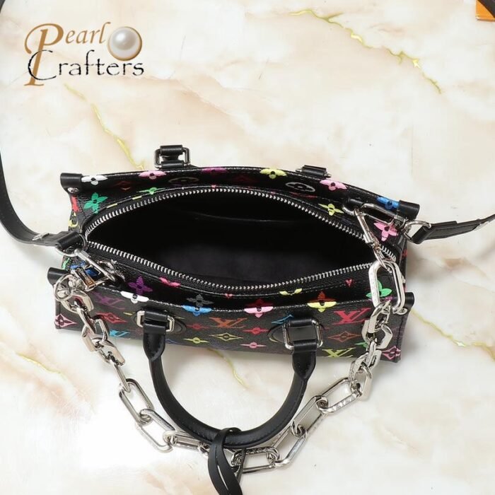 ⁦Louis Vuitton LV Takashi Murakami Murakami ONTHEGO EAST WEST Shoulder Bag M13260⁩ - الصورة ⁦6⁩