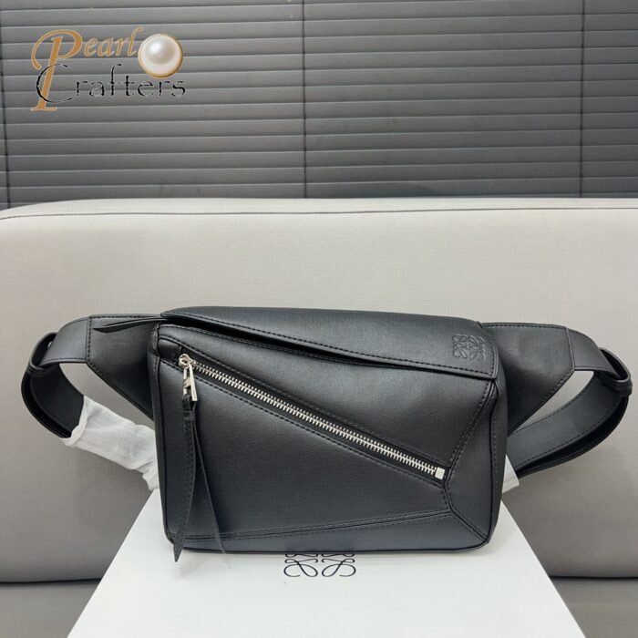 ⁦Loewe Puzzle Bag Handbag Shouder Bag⁩ - الصورة ⁦2⁩