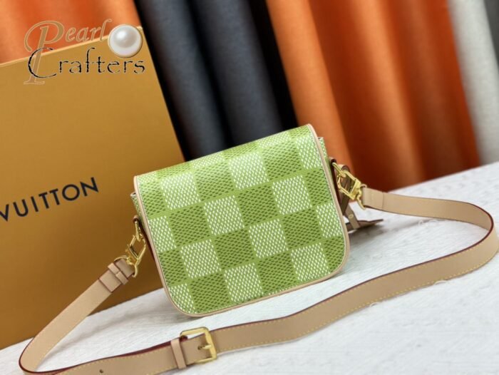 ⁦Louis Vuitton Montsouris Small Messenger Bag M40665 Shoulder Bag Handbag⁩ - الصورة ⁦4⁩