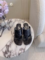 ⁦Christian Louboutin Slipper Sandals Clip Toe Heels Shoes⁩ - الصورة ⁦3⁩