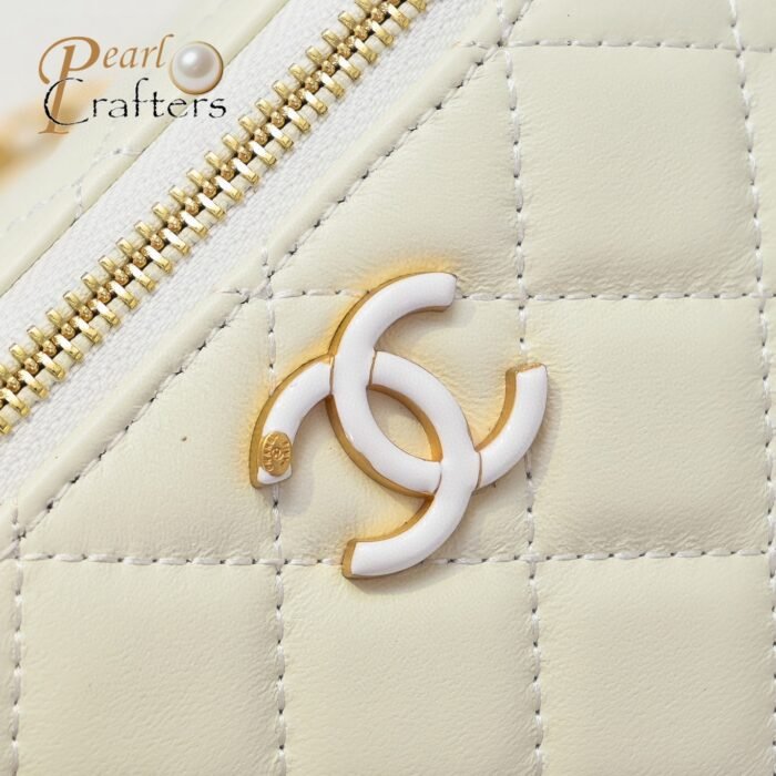 Chanel Handle Vanity Case with Mirror and Chain Black Shoulder Bag Handbag - Image 17