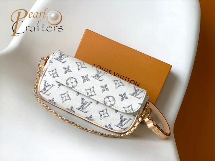 Louis Vuitton 10A Handbag Shoulder Bag Top Mirror Quality Version Wallet on Chain Ivy M83499 - Image 1